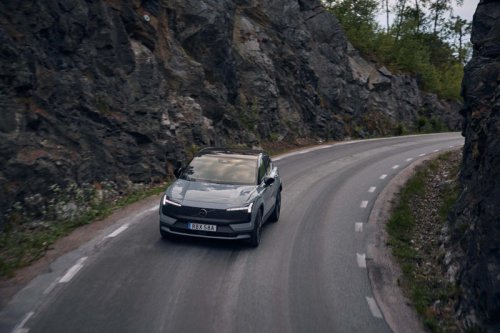 Volvo EX30 Cross Country: Photos From All Angles