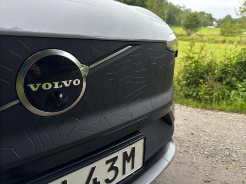 Volvo EX30 Cross Country: Photos From All Angles