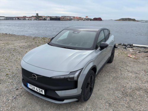 Volvo EX30 Cross Country: Photos From All Angles