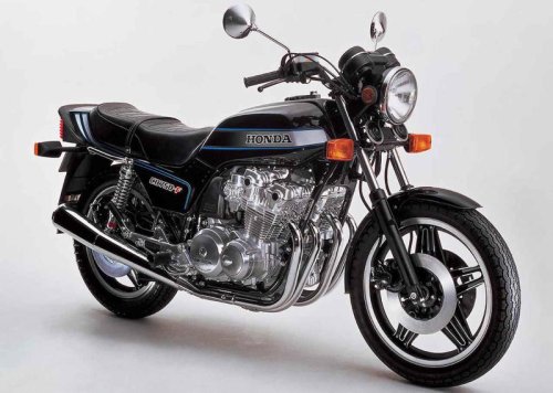 【世界初公開!!】ホンダ「CB1000Fコンセプト」に新色登場！ 全3色のラインアップが鈴鹿8耐会場でついに明らかに！