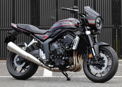 【世界初公開!!】ホンダ「CB1000Fコンセプト」に新色登場！ 全3色のラインアップが鈴鹿8耐会場でついに明らかに！