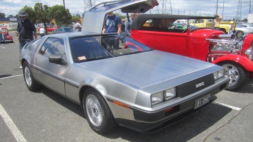 20 Cutting-Edge 80s Cars That Looked Like They Were From The Future