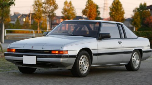 20 Cutting-Edge 80s Cars That Looked Like They Were From The Future