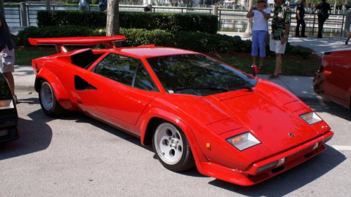 20 Cutting-Edge 80s Cars That Looked Like They Were From The Future