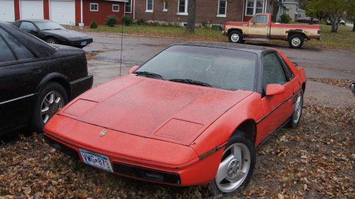20 Cutting-Edge 80s Cars That Looked Like They Were From The Future