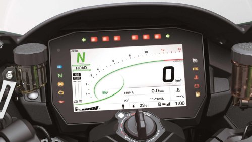 10 motorcycles that stay smooth at highway speeds