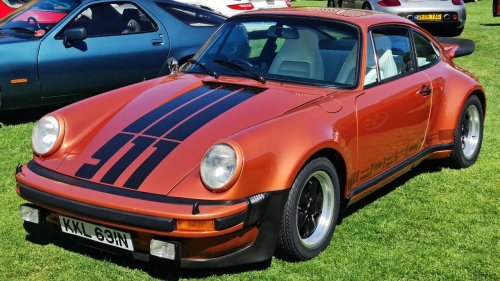 9 old-school performance icons that still feel larger than life