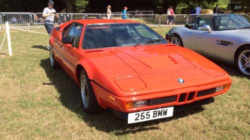 20 Cutting-Edge 80s Cars That Looked Like They Were From The Future