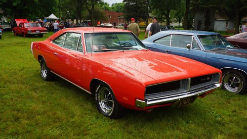 Muscle Cars, 11 classic muscle cars collectors are quietly buying up