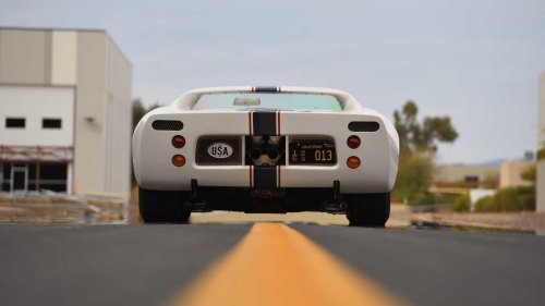 Ford, Here's Why The Original Ford GT40 Was A Right-Hand Drive Car