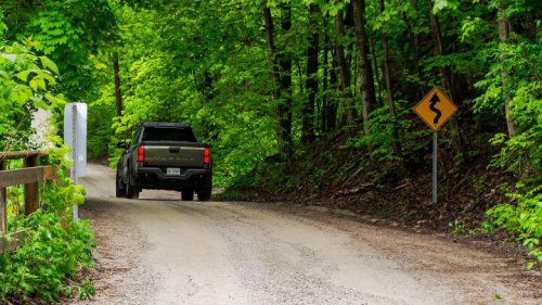 Toyota Tacoma Trailhunter vs Nissan Frontier Pro-4X Comparison