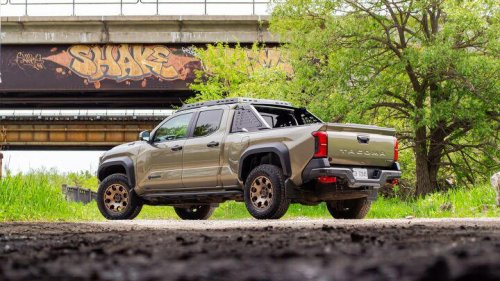 Toyota, Toyota Tacoma, Nissan, Toyota Tacoma Trailhunter vs Nissan Frontier Pro-4X Comparison