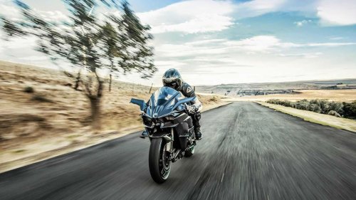 Kawasaki's supercharged engineering: The Ninja H2 and H2R