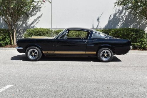 Cars From the 1960s and 1970s That Were Everyone's Dream
