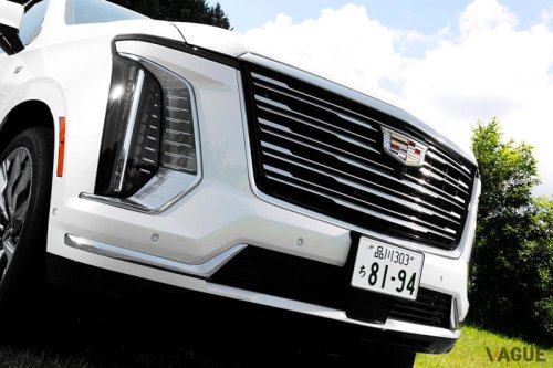 6.2リッターの大排気量に全長5.4mの巨体…“アメ車はデカい”を体現したラグジュアリーSUVの実力とは？ キャデラック新型「エスカレード」は何が進化した？