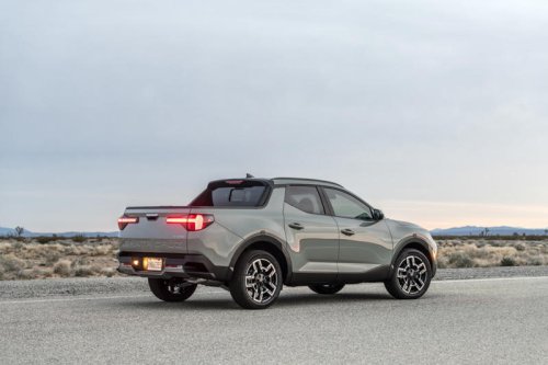 2026 Ford Maverick Lobo vs. 2026 Hyundai Santa Cruz Limited. Which one is right for you?