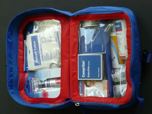 16 Items Grandparents Kept in the Car That Would Raise Eyebrows Today