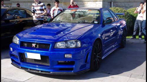 9 foreign performance cars that became legends without huge sales numbers