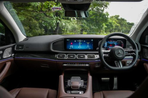 Mercedes-Benz, Mercedes-Benz GLS, 2025 Mercedes-Benz GLS 450d AMG Line: Torque of the town