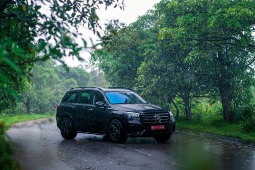 Mercedes-Benz, Mercedes-Benz GLS, 2025 Mercedes-Benz GLS 450d AMG Line: Torque of the town