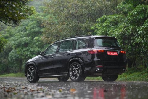 Mercedes-Benz, Mercedes-Benz GLS, 2025 Mercedes-Benz GLS 450d AMG Line: Torque of the town
