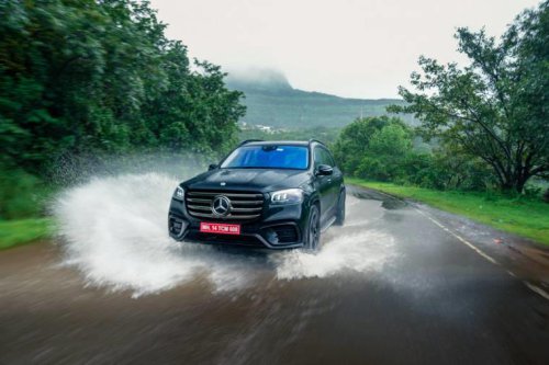 2025 Mercedes-Benz GLS 450d AMG Line: Torque of the town