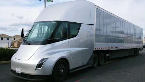 Tesla, ¡Por fin! La producción a gran escala del Tesla Semi ya ha empezado… siete años después de lo prometido
