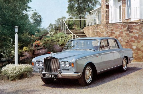 Los coches con los motores más grandes jamás fabricados