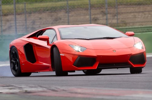 Los coches con los motores más grandes jamás fabricados