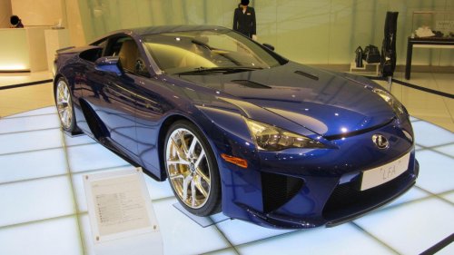V10-powered machines that flew under the radar