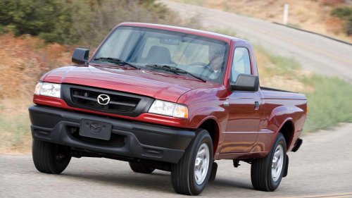 10 unstoppable manual-transmission pickup trucks under $15,000