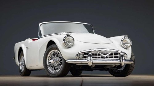 The 10 smallest V8s ever put in production cars