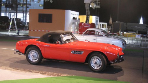 10 BMW classics that still turn heads