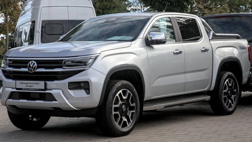 10 Pickup Trucks That Seat 6 People &amp; 10 That Could Never