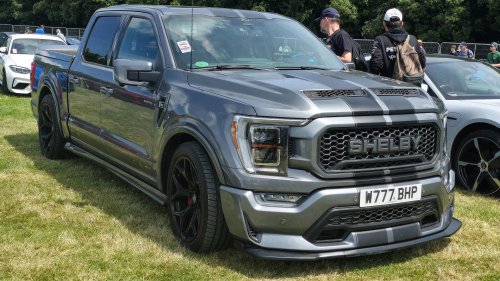 10 Pickup Trucks That Seat 6 People &amp; 10 That Could Never