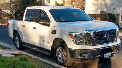 10 Pickup Trucks That Seat 6 People &amp; 10 That Could Never