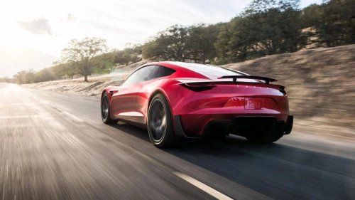 Tesla, Tesla vuelve a retrasar la presentación del Roadster, la tecnología de SpaceX tiene la culpa