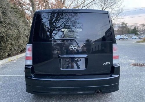 2005 Scion xB