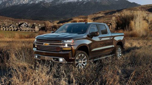 Chevrolet, Chevrolet Silverado, A 5-year-old fully-loaded Chevrolet Silverado 1500 costs less than a brand-new work truck