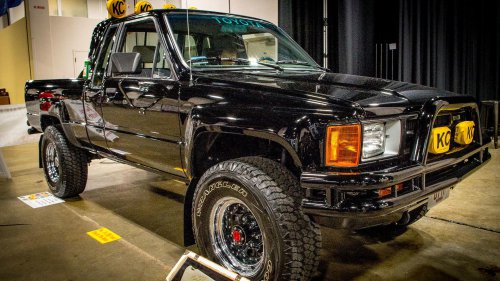 20 Vintage Pickups People Still Love Driving