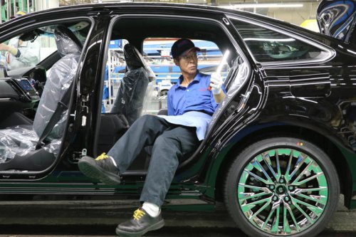 Toyota, Toyota’s new factory will need help from foreigners to survive