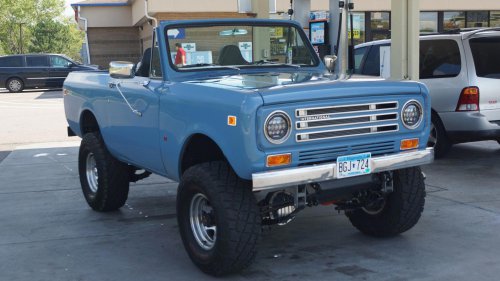 20 Vintage Pickups People Still Love Driving