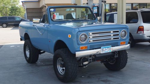20 Vintage Pickups People Still Love Driving