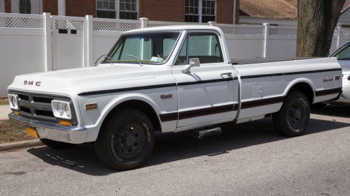 20 Vintage Pickups People Still Love Driving