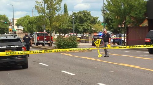 SUV, 1 dead, 4 hurt after SUV drives onto sidewalk, crashes into 3 vehicles in NE Portland