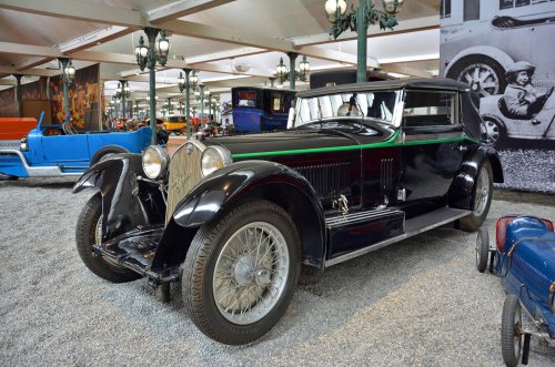 Lo más destacado del museo de automóviles más grande del mundo