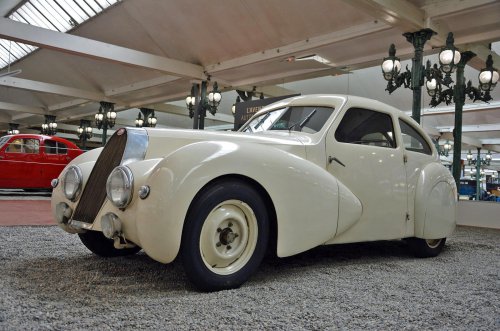 The highlights of the largest car museum in the world