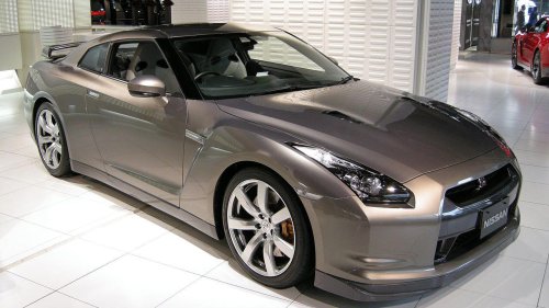 10 performance cars that redefined speed