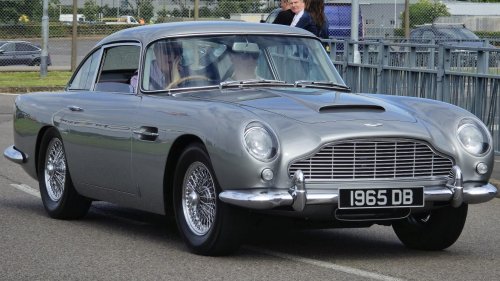 The 10 Worst Things About Owning A Classic Car &amp; 10 Huge Benefits