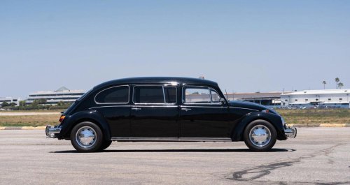 ¿Conoces el Rollswagen? Este Beetle limusina llevó a John Wayne a recoger su primer y único Oscar